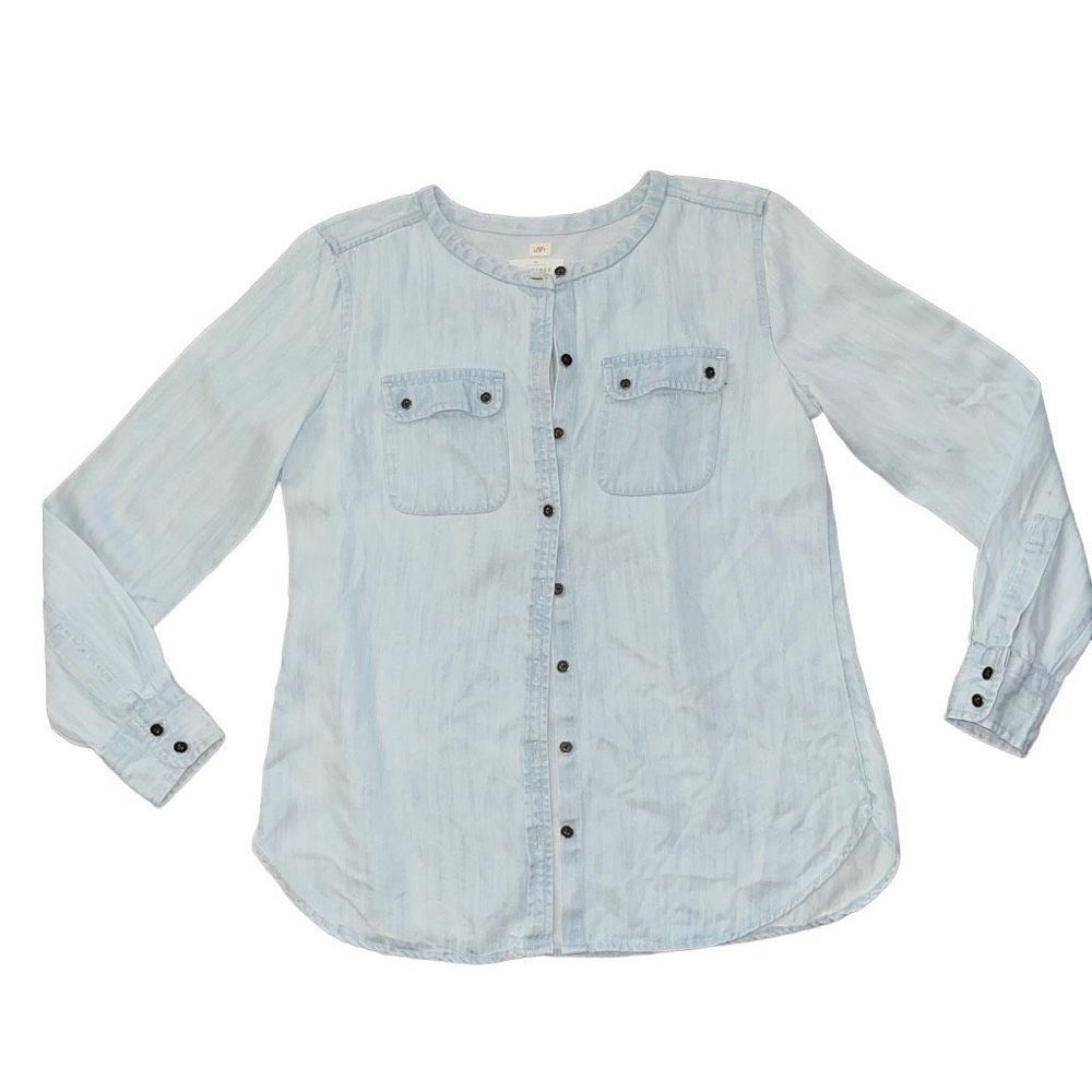 LOFT The Softened Shirt Long Sleeve Chambray Button Down S